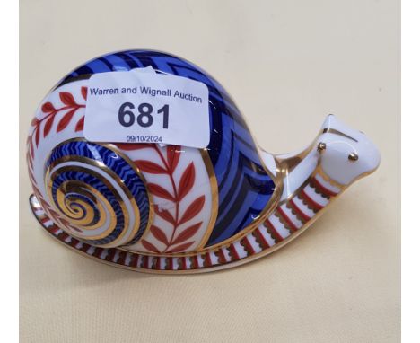 Royal Crown Derby paperweight ‘Snail’ - ceramic stopper 