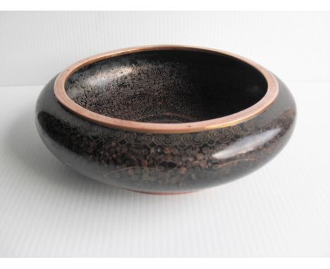 A fine 19th century Chinese cloisonné  enamel-on-copper brush bowl with four-character inlaid mark to base, 21 cm diameter, w