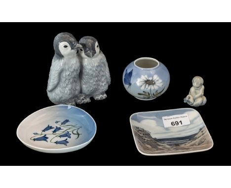 Small Mixed Lot of Royal Copenhagen to include a pair of penguins, No. 325, small globular vase No. 2688, square pin tray No.