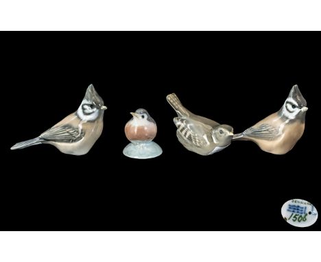 Royal Copenhagen Fine Collection of Hand Painted Porcelain Bird Figures of Small Size ( 4 ) Figures In Total. Comprises 1/ Cr