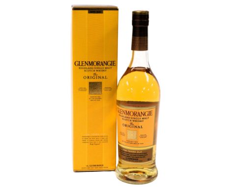 A bottle of Glen Morangie Highland Single Malt Scotch whisky, 10 Years Old, 70cl, boxed.