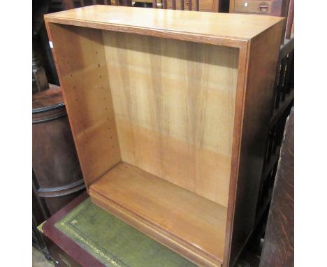 Small light oak open bookcase by Gordon Russell of Broadway, 53.5cms x 91cms approximately, label to the reverse together wit