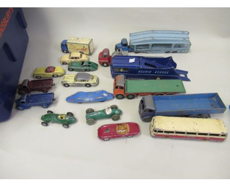 Quantity of various diecast metal model vehicles, including Corgi and Dinky 