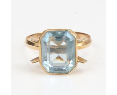 A Continental unmarked gold blue stone set ring, setting height 12.6m, size O, 2.8gNo damage, stone has slightly rubbed and a