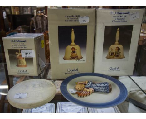 3 CHRISTMAS HUMMEL BELLS 1999, 1989 + 1992 + 2 PLAQUES 2000