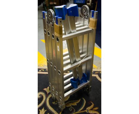 FOLDING LADDER AS NEW
