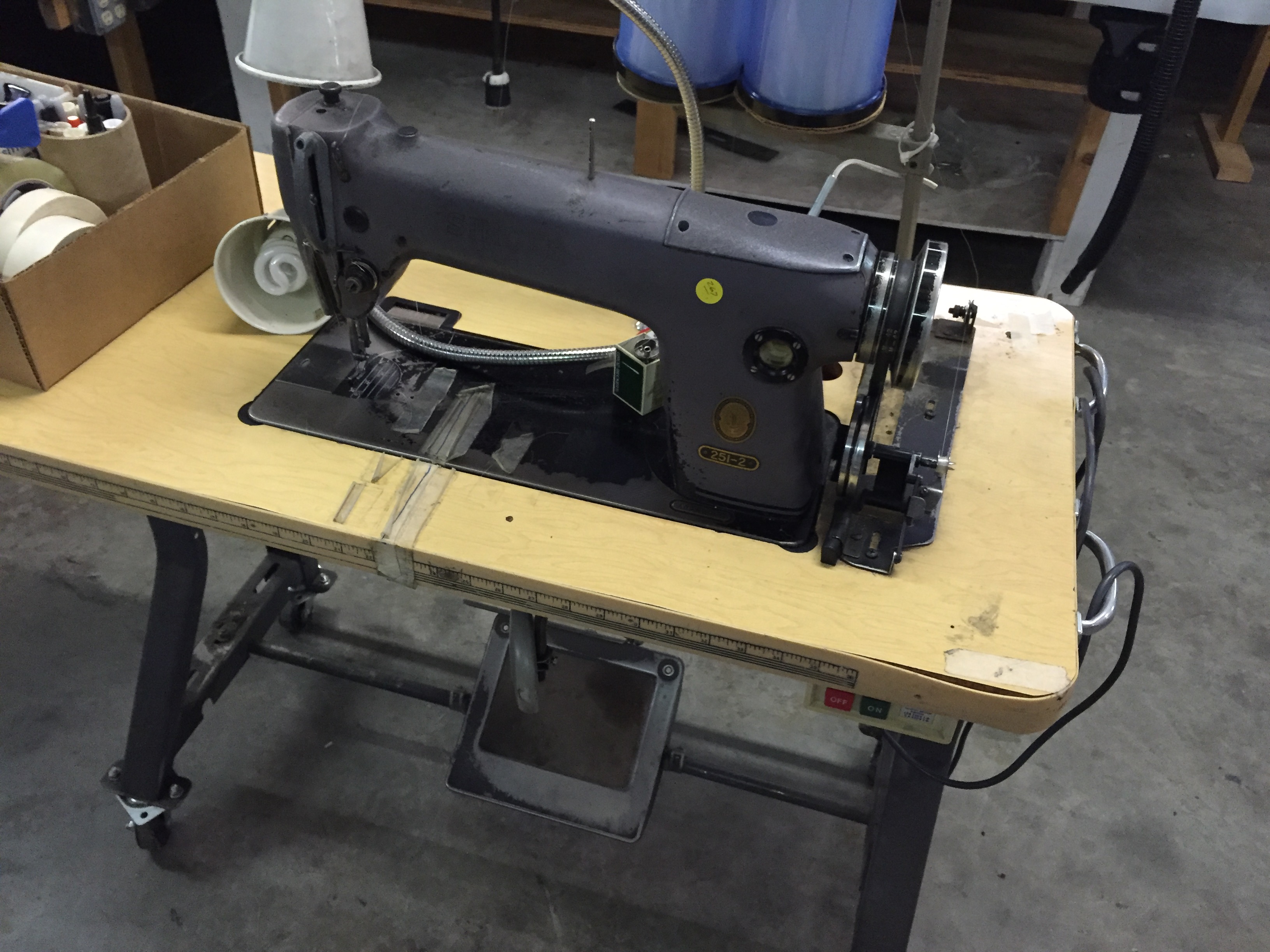 Singer Commercial Sewing Machine with table, M/N 2512