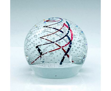 Caithness paperweight commemorating the royal wedding of The Prince of Wales and Lady Diana Spencer. The paperweight features