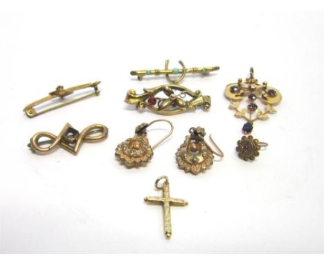 AN EDWARDIAN PENDANT set with amethyst coloured pasts, stamped '9ct'; with four period brooches, a pair of earrings; a single