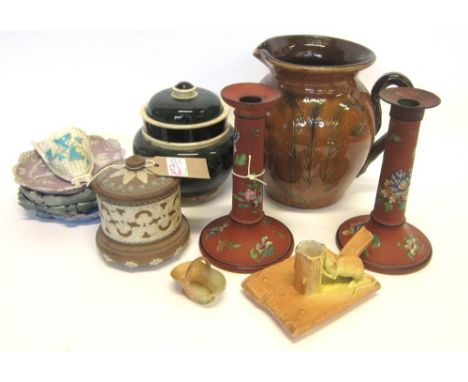 A MIXED GROUP OF CERAMICS comprising: Wedgwood, Royal Worcester, Doulton Lambeth, and similar wares; also earthenware studio 