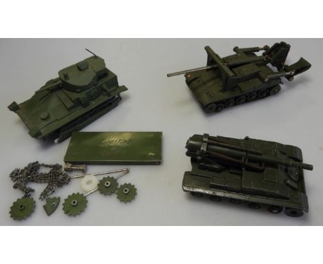 DINKY TOYS FRANCE - 813, 883 & TANK IN PIECES 