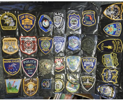 FOLDER OF 118 POLICE FORCE CLOTH PATCH BADGES USA COUNTRY & CITY 