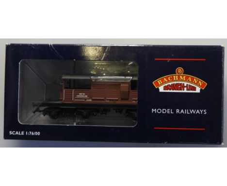 BACHMANN 25TN QUEEN MARY BRAKE VAN BR BROWN 