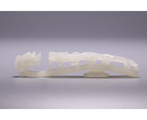 A Chinese jade 'Chilong' belt buckle, L 9,5 cm