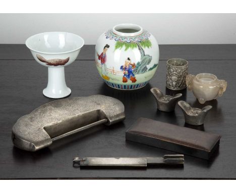 Group of piecesChinese and Japaneseto include a porcelain stem cup with Xuande mark, 9cm high, a polychrome jar, 9.5cm, a Jap