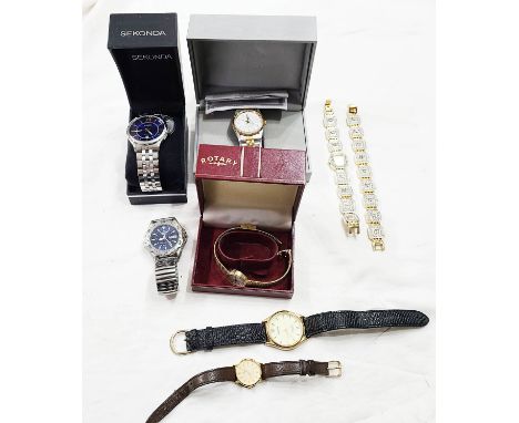 A bag containing a small collection of boxed and loose assorted ladies' and gentlemen's modern wristwatches including Rotary 