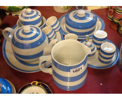 A quantity of vintage T.G. Green Cornish Ware including cruet, butter dish, globe form teapot, milk jug, etc. - green shield 