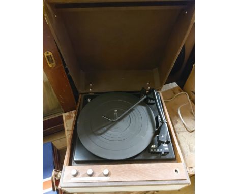 A vintage portable cased Wyndsor record player