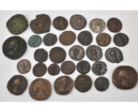 A collection 30 Roman Imperial coins comprising of Salonina billon tetradrachm, Constantine II billon centenionalis, Lucilla 