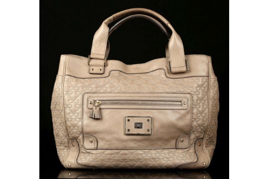 Anya Hindmarch Art Handbag Stone Coloured Leather With Bow Quilting Previous