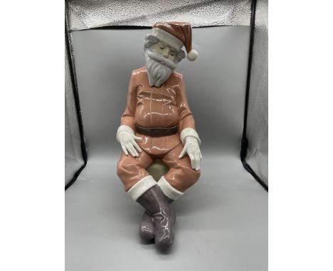 NAO by Lladro - An Exhausting Day - Large Santa Clause Father Christmas Figure 1269. 
Good condition, no damage.