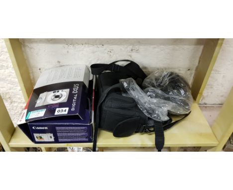 CAMERA AND 3 CASES 
