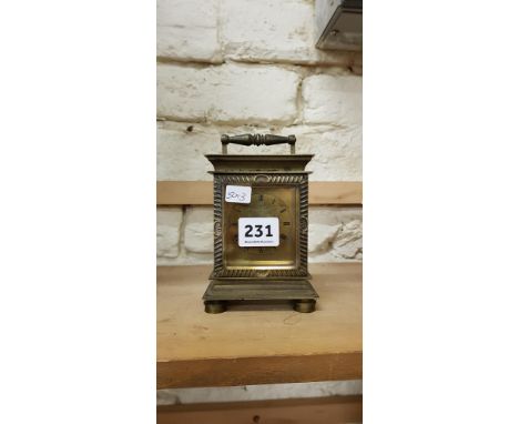SMALL ANTIQUE MANTLE CLOCK 