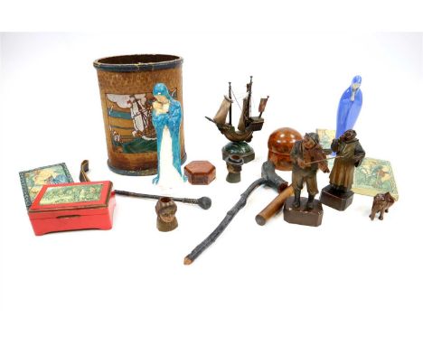 A mixed collection of treen and curios to include two Italian carved 'folk' figures, an Indian turned wooden trinket box with