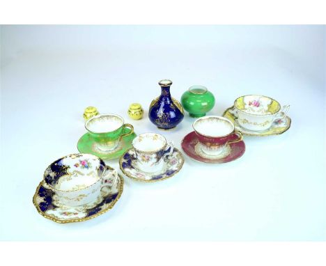 A collection of Coalport including a blue batwing tea service comprising twelve teacups, twelve saucers, fifteen sideplates. 