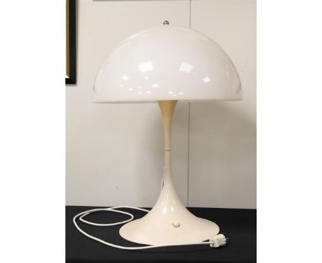 A Panthella table table lamp by Verner Panton (1926-1998) for Louis Poulsen, Denmark, 1970s, h71 x Ø 49 cm (shade holder dama