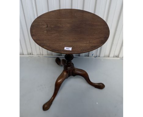 Georgian mahogany padfoot tripod table 18" diameter x 25"h