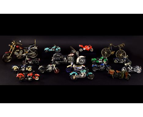 A Good Collection of Maisto Vintage 1.12 Scale Diecast Metal Motorbikes ( 14 ) In Total + A Large Scale Model Heritage Classi