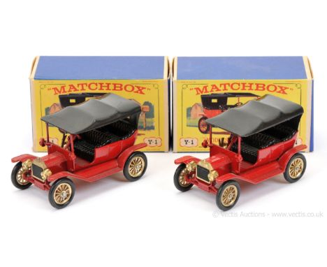 Matchbox Models of Yesteryear Y1 1911 Ford Model T Car pair (1) Issue 1 red body and chassis, black smooth hood, black seats 