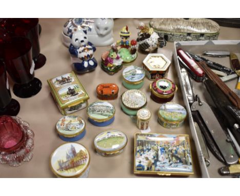 A collection of ceramic trinket boxes and similar, including London, Bath and car interest.