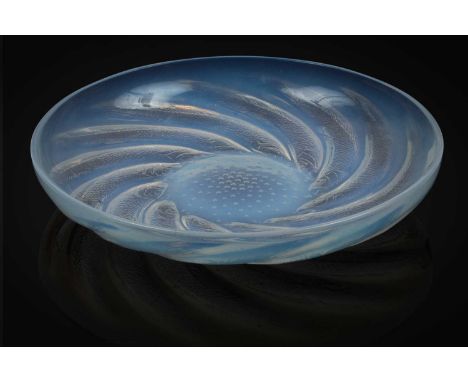 A Lalique large Poissons shallow dish, iridescent, the base stamped R. Lalique, France 28.5cm diameter, 5cm high