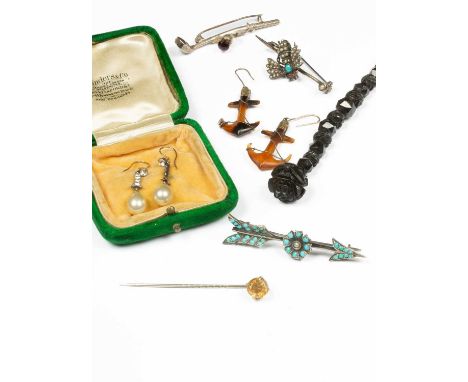 A quantity of costume jewellery to include a pair of silver metal mounted and tortoiseshell anchor earrings, a jet chain link