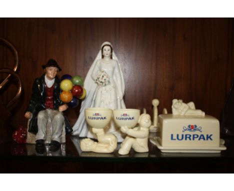 A COLLECTION OF ASSORTED CERAMIC FIGURES ETC TO INCLUDE A ROYAL WORCESTER QEII FIGURE