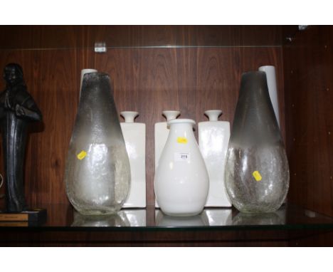 A COLLECTION OF MODERN GLASS AND CERAMIC VASES