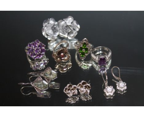 A COLLECTION OF SILVER 925 AND COSTUME JEWELLERY, to include amethyst