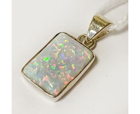 OPAL PENDANT