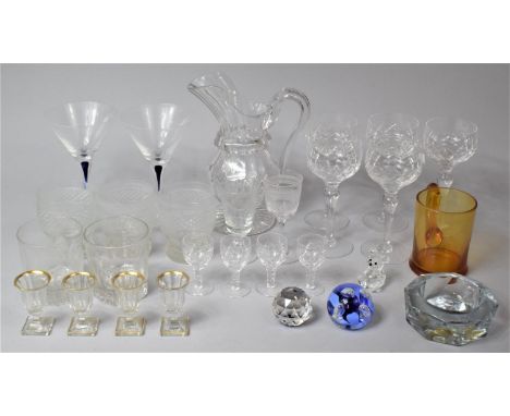 Lot - A SET OF SIXTEEN MID-CENTURY MODERN CHAMPAGNE FLUTES AND RED WINE  GLASSES, PROBABLY PUKEBERG, 20TH CENTURY