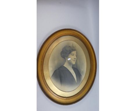 An Oval Gilt Framed Edwardian Photo Portrait of a Young Lady, 63cm Tall 