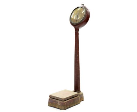 AN EARLY 20TH CENTURY WEIGHING SCALES, ' THE AUTOWAY BAROMETER OF HEALTH', 140CM H
