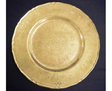 Good Royal Worcester gilt cabinet plate acid etched solid gilt ground cabinet plate, circa 1950s, (diameter 27cm approx).