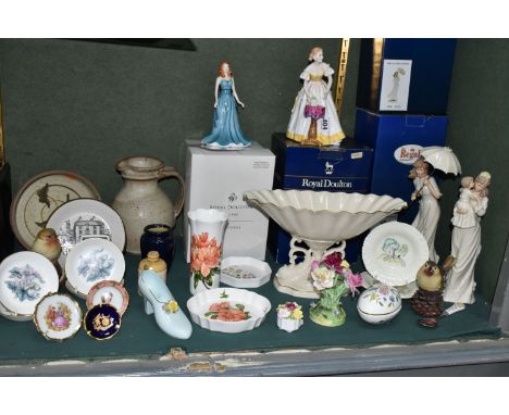 A GROUP OF PORCELAIN FIGURINES AND GIFTWARE, comprising a boxed royal Doulton 'Happy Birthday' HN3095, a boxed Royal Doulton 