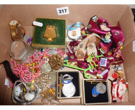 Large collection of vintage enamel and other badges, watches, jewellery etc.