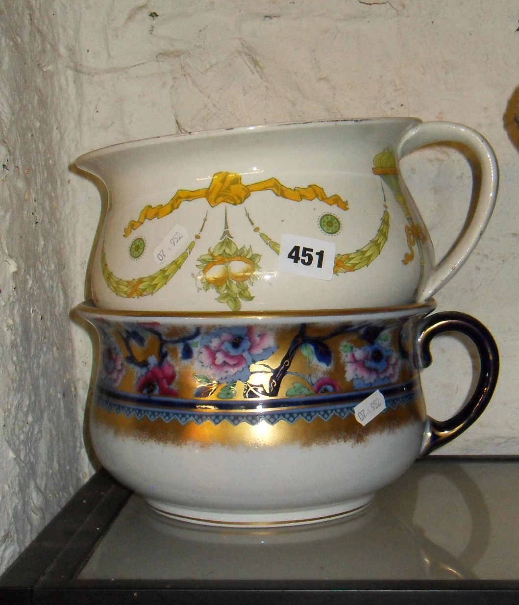 Losol ware chamber pot and a Middleport pottery chamber pot (A/F)