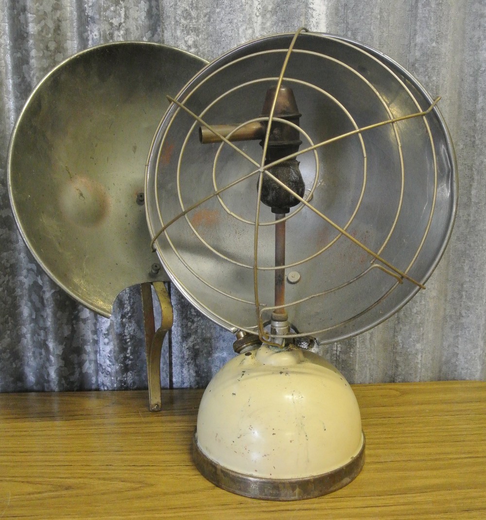 ANTIQUE/ VINTAGE A vintage Tilley Lamp paraffin heater with wire