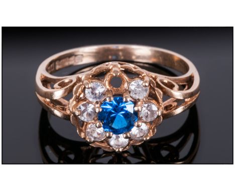 Ladies 9ct Gold Set Diamond & Sapphire Cluster Ring Flowerhead Setting fully hallmarked. 2.9 grams (Small Stone Missing)