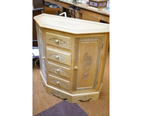 Light wood storage cupboard with 4 draws 2 cupboards 
